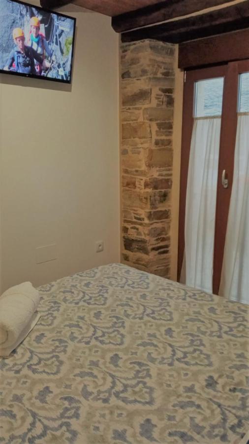 Apartamentos Fons Sacrata A Fonsagrada Exteriör bild